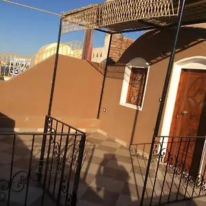 The Brown House Apartment