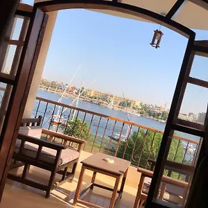 Plaza House Apartment